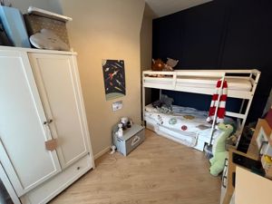 Photo 11- click for photo gallery